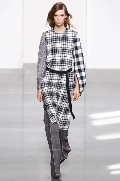 Look 13